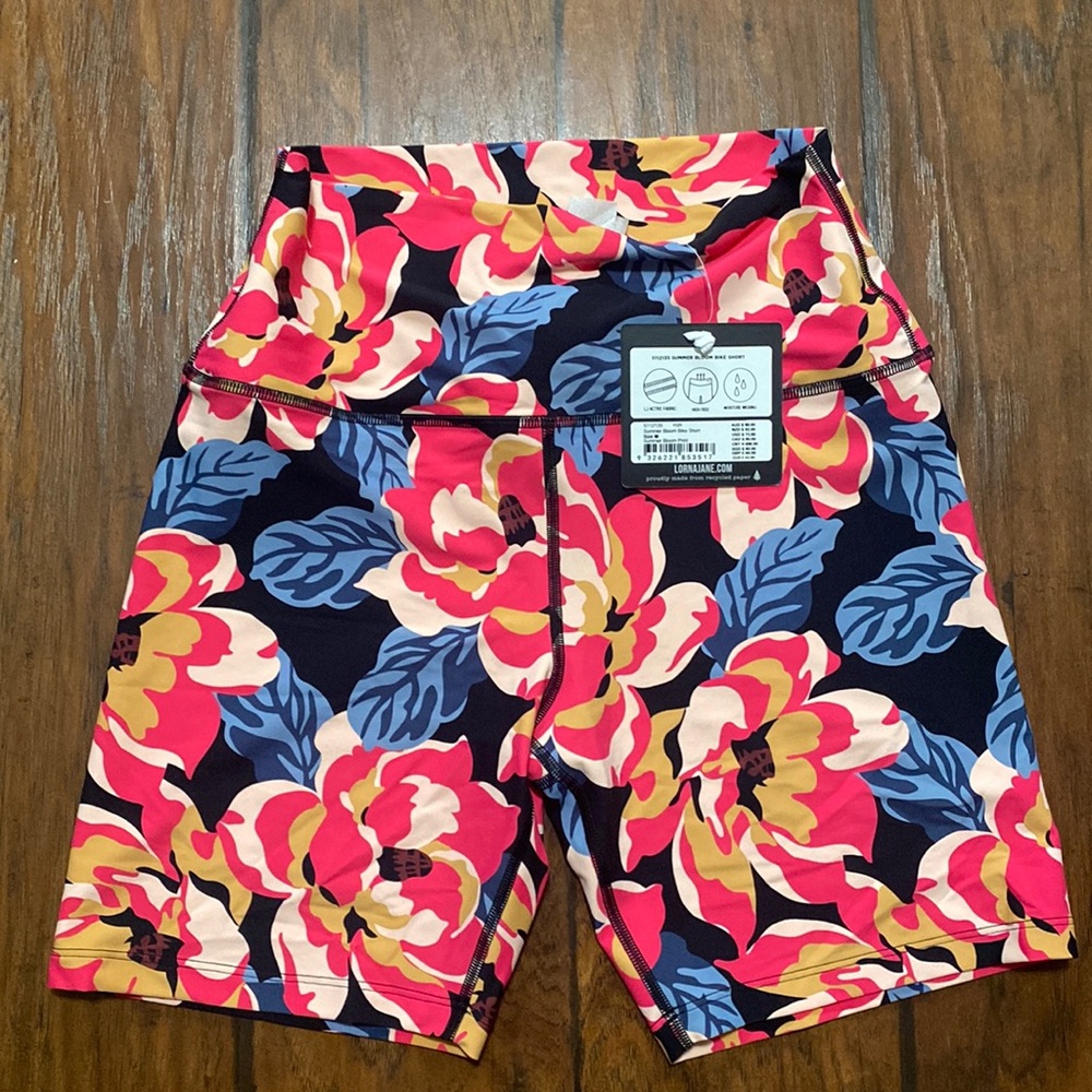 Lorna jane summer bloom bike short